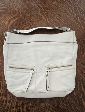 Liz Claiborne Cream Leather Shoulder Bag with Gold Hardware
